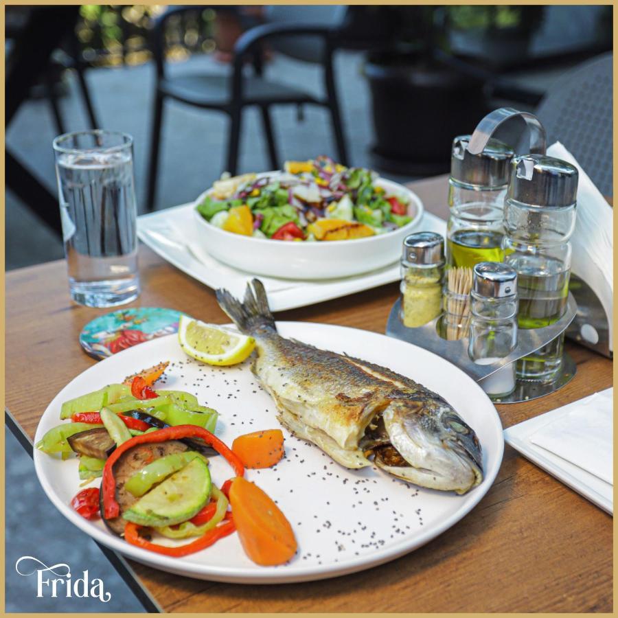 Hotel & Restaurant Frida Gjakova Exterior photo