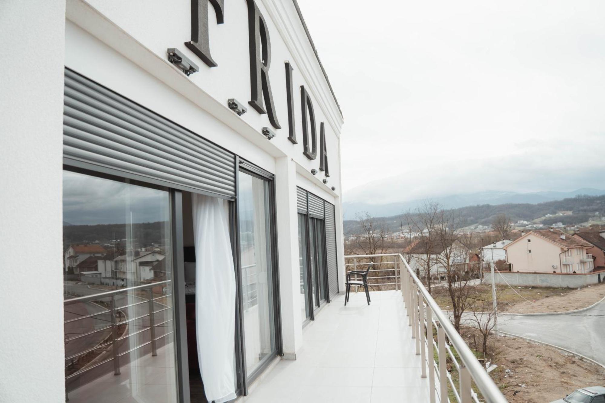 Hotel & Restaurant Frida Gjakova Exterior photo